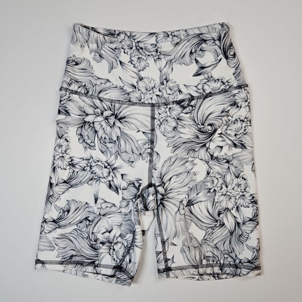 Balance Collection Womens White Black Floral Athletic‎ Biker Shorts Size Small